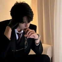 Cố Triệu Lâm - Hắn