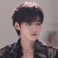 Tống Á Hiên | @ÔngGiòn (A)