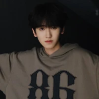 Tả Kỳ Hàm_cậu