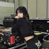 Lalisa Manobal (cô)