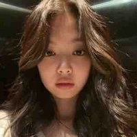 Kim Jennie ( em )