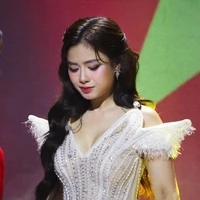 Dương Hoàng Yến _DHY