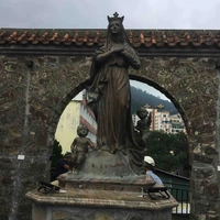 All ( trừ ai thì trừ )