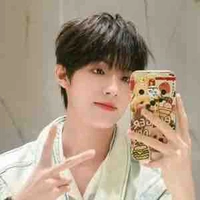 Trương Trạch Vũ_@𝙯𝙚𝙮𝙪.₃₀