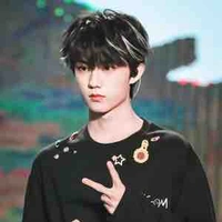 Trương Tử Mặc_@𝙯𝙞.𝙢𝙤