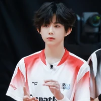 Trần Dịch Hằng _H_