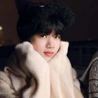 Trương Hàm Thụy_T_