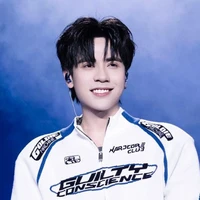 Lê Quang Hùng-phone