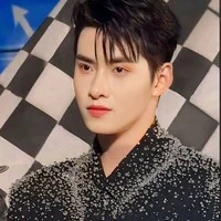 Huỳnh Hoàng Hùng // gemini Hùng Huỳnh