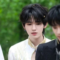 Tống Á Hiên
