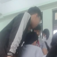 Khi nào chứng minh lớp trưởng gay thì HE