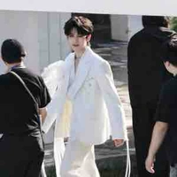 Dư Vũ Hàm(tra công 5)