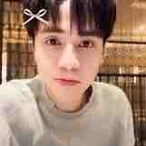 Hồng- nhân cách thứ tư