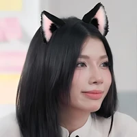 Trần Thảo Linh - Lyhan dạng mèo