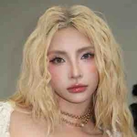 Nguyễn Hiền Mai • Maiquinn