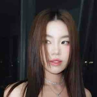 Nguyễn Diệu Huyền • Pháo