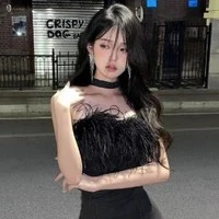 Phạm Thị Thu Thủy ( bị les)