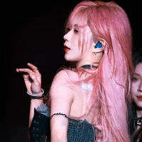 Trịnh Đan Ny - Nàng