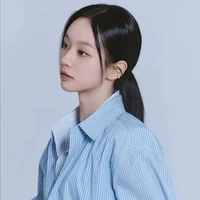 Lee Hyeri ( chị )
