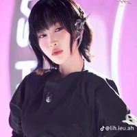 Juky San - cô