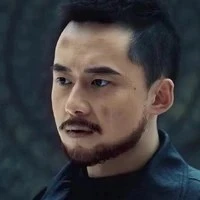 Hùng Tất 
