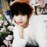 Trương Hàm Thụy_bạn em