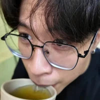 thằng tác giả