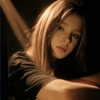 Nguyễn Khánh Nghi- cánh cụt