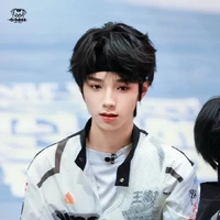 Vương Lỗ Kiệt (anh12)