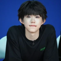 Trần Dịch Hằng-hắn