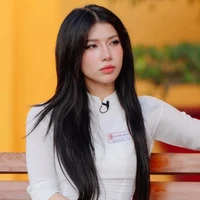 Thảo Linh - Lyhan (chị)