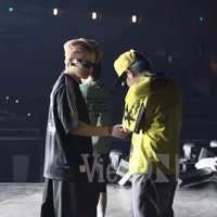 Lại là nhỏ tg mê RhyCap âyyyy :<<