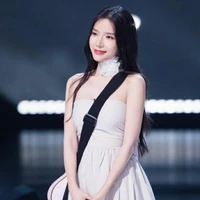 Nguyễn Hoàng Lan (LyLy )