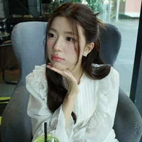Nguyễn Lê Diễm Hằng ( Lamoon )