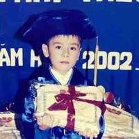 Hùng ( hồi nhỏ )