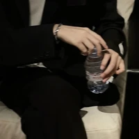 Jeong Hyeonwoo | Em