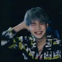 Min Suga | Anh