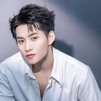 hùng huỳnh
