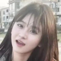 Lâm Từ Hân ( mẹ của nu9)