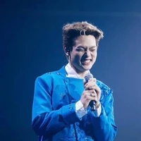 all top ( trừ ai thì trừ )