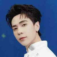 Quang Hùng