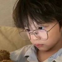 Trần Văn Minh  ( hồi bé)