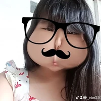 Tác giả xinh gái 