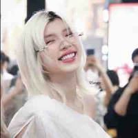 Đồng Ánh Quỳnh ( 18 tuổi )