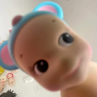 quái thai 12 cái dái