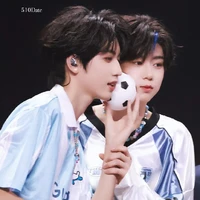 coăn t/g khum thít ngược•_•