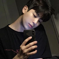 Kỳ Lâm (bthan Phúc ) n.phụ