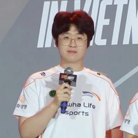 Choi Woo Je [ zeus ]