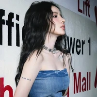 Nguyễn Hoàng Ly [𝙇𝙮𝙇𝙮]