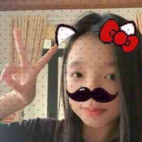 Con tác giả chứ ai :)))